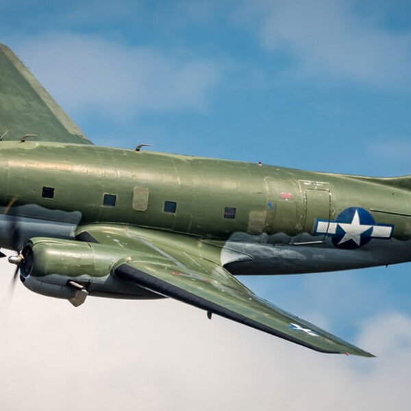 Curtiss C-46 Commander 1/9